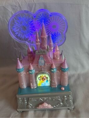 Disney Princess Wishes 100th Celebration Musical Light Up Jewelry Box WORKS
